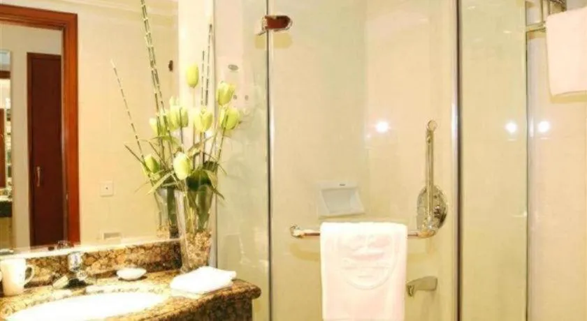 GreenTree Inn Shenzhen DonGMEn Business Hotel