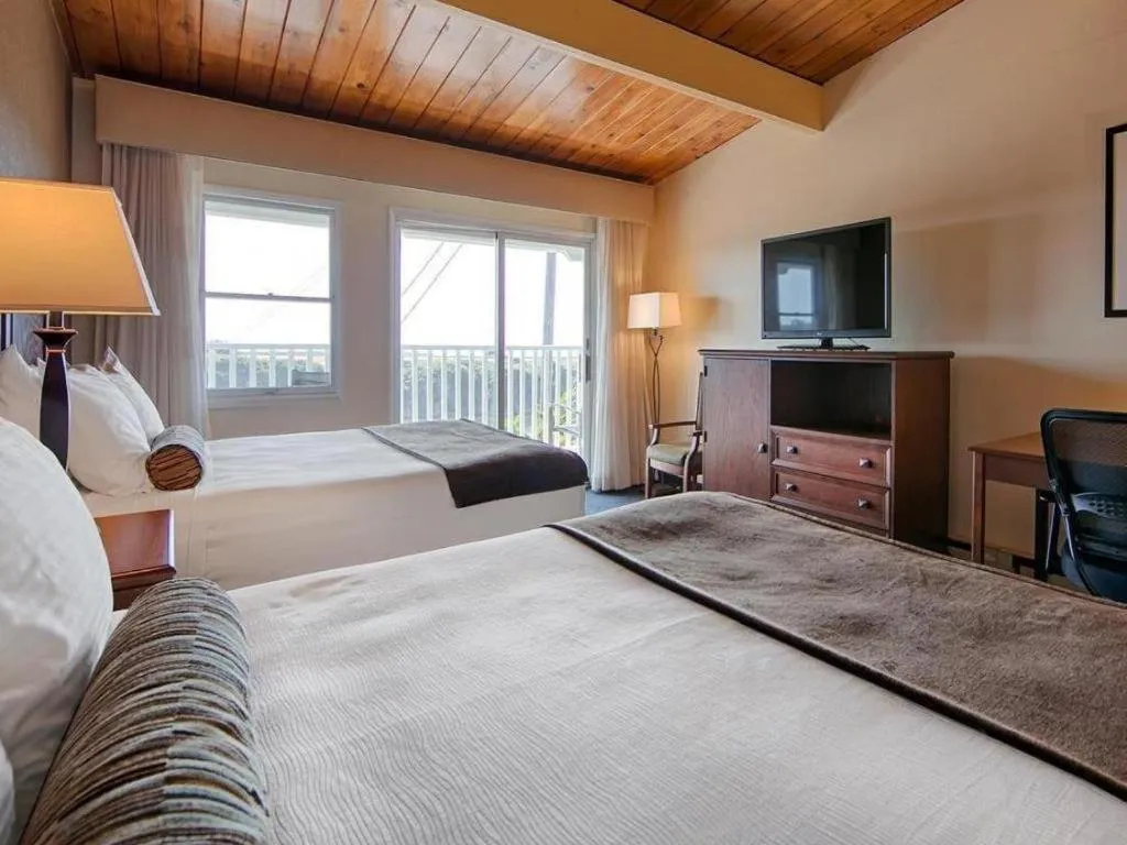 Bed in Best Western Vista Manor Lodge