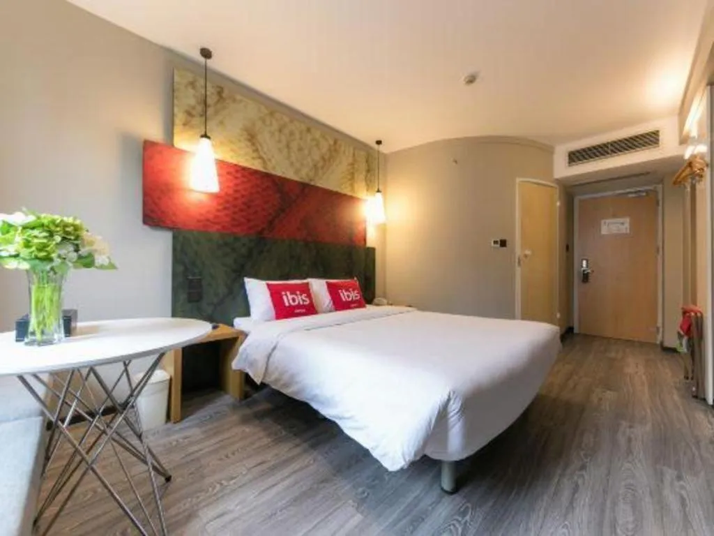 Bed in Ibis Ya An Langqiao