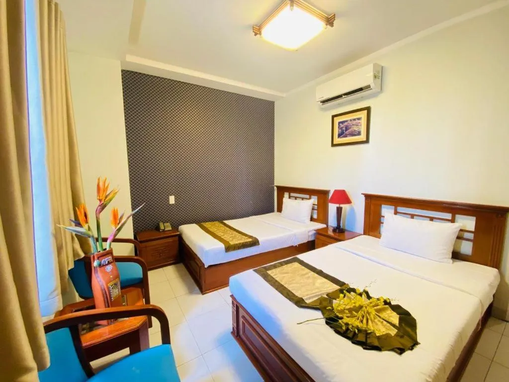 Bed in Hồng Hạc hotel