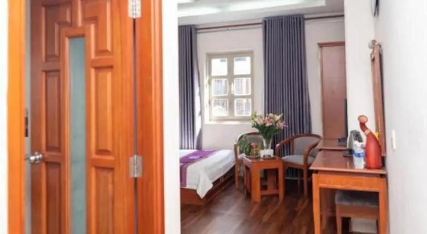 Bed in Hồng Hạc hotel