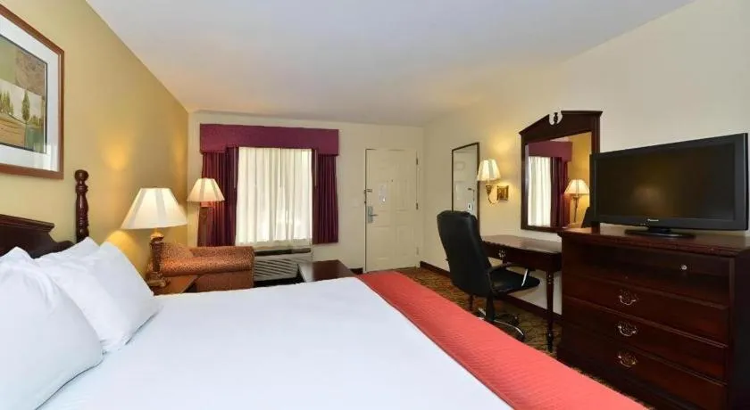 Bed in Best Western Inn