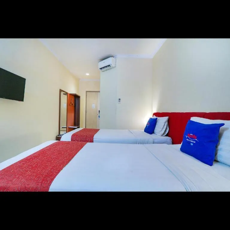 Bed in Hotel Marlin Pekalongan Managed by Dafam