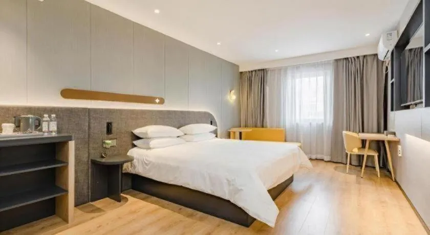 Bed in Jinjiang Inn Qingdao Development Zone Jinggangshan Rd.
