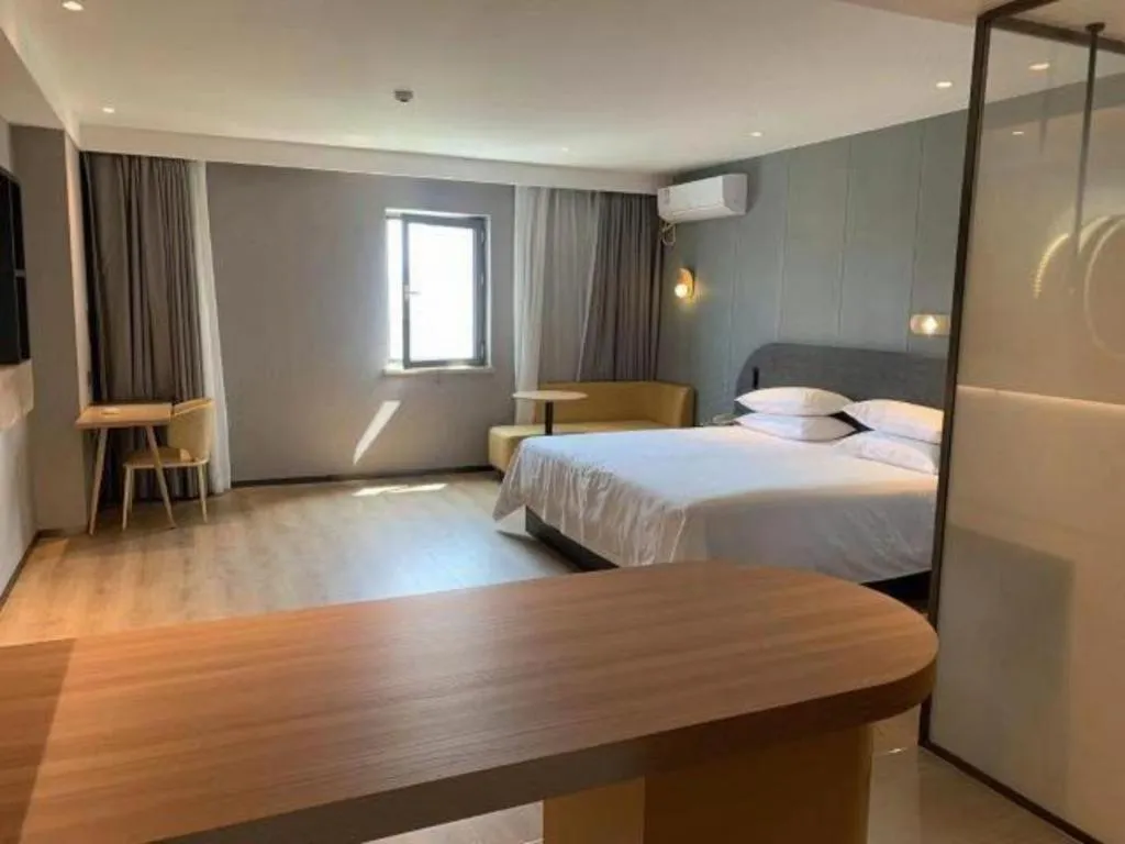 Bed in Jinjiang Inn Qingdao Development Zone Jinggangshan Rd.
