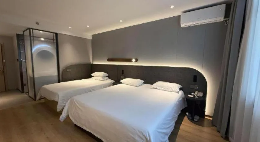 Bed in Jinjiang Inn Qingdao Development Zone Jinggangshan Rd.