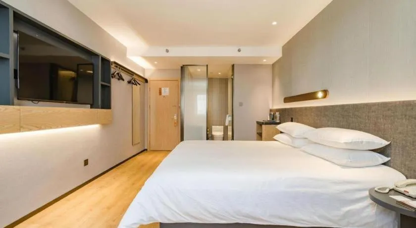 Bed in Jinjiang Inn Qingdao Development Zone Jinggangshan Rd.