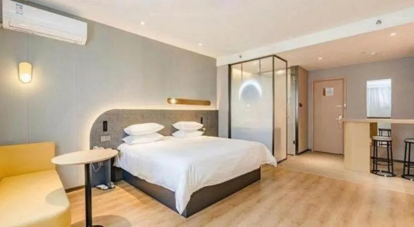 Bed in Jinjiang Inn Qingdao Development Zone Jinggangshan Rd.