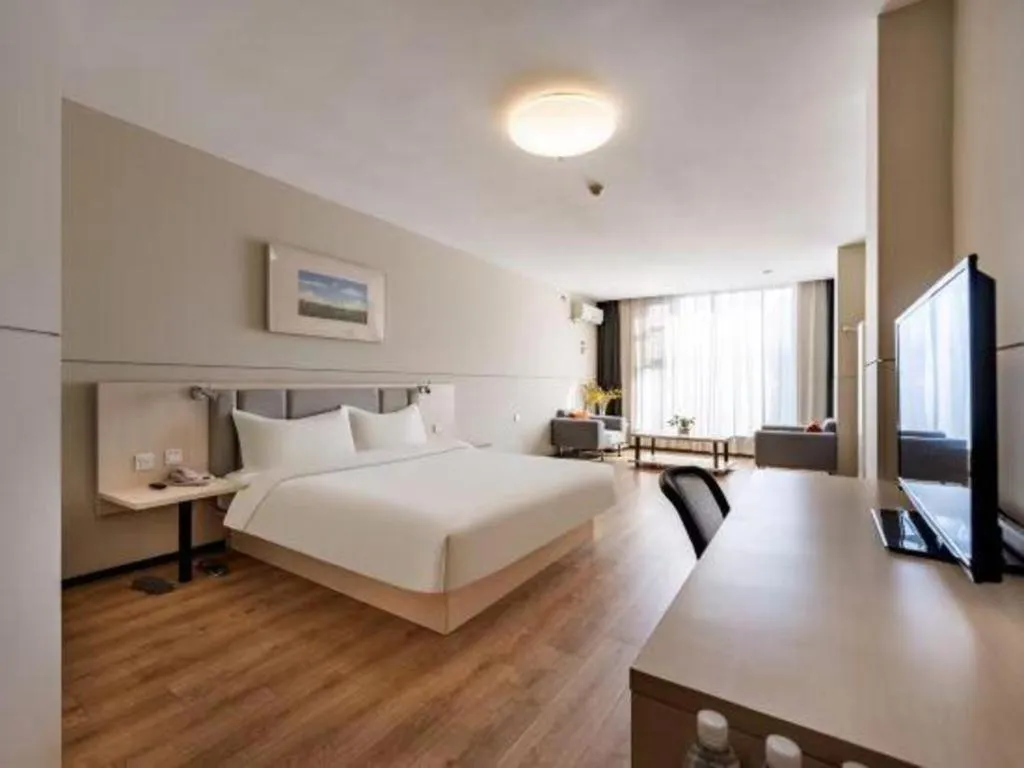 Bed in JinJiang Inn Baoji Administra Tion Center