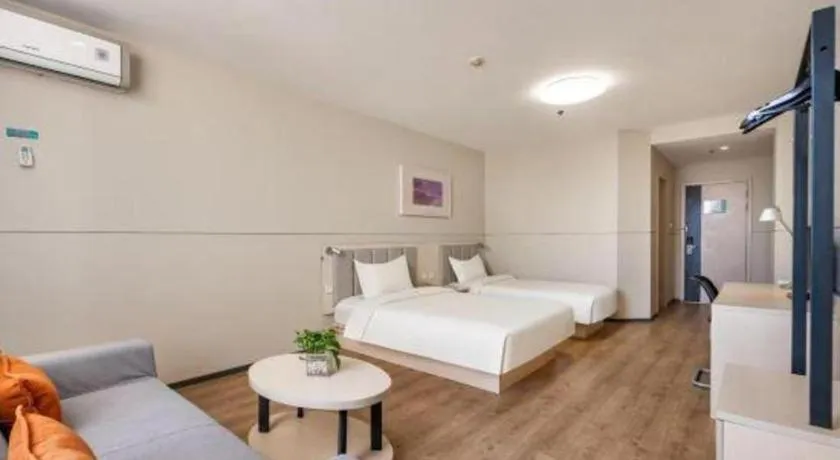 Bed in JinJiang Inn Baoji Administra Tion Center