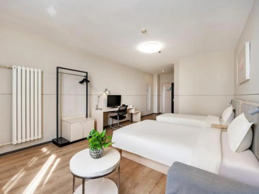 Bed in JinJiang Inn Baoji Administra Tion Center