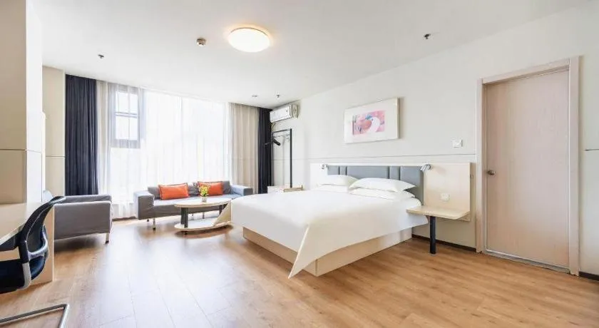 Bed in JinJiang Inn Baoji Administra Tion Center