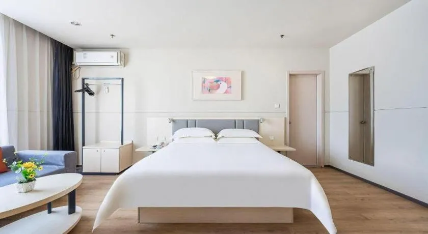 Bed in JinJiang Inn Baoji Administra Tion Center