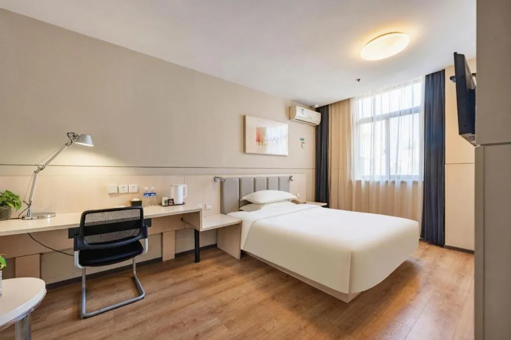 Bed in JinJiang Inn Baoji Administra Tion Center