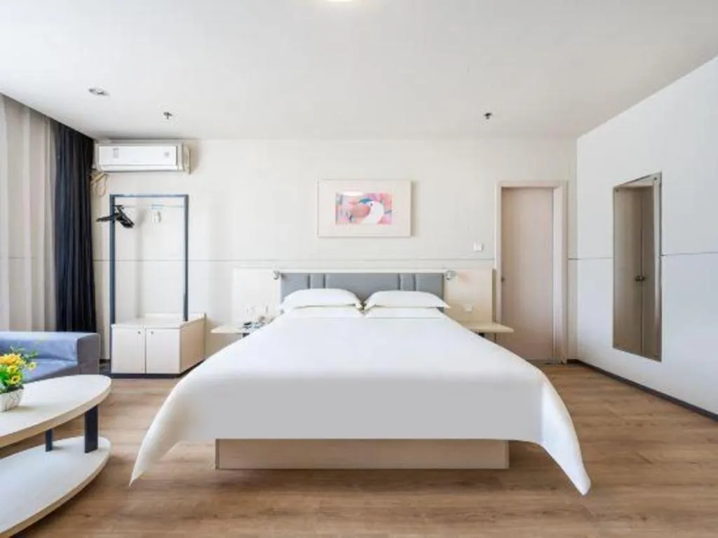 Bed in JinJiang Inn Baoji Administra Tion Center