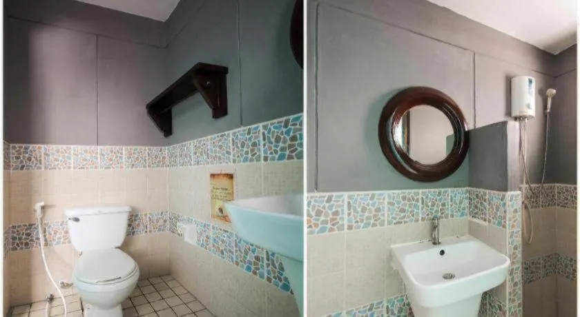 OYO 1103 Pirates House Hotel