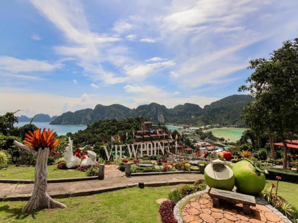 OYO 1103 Pirates House Hotel