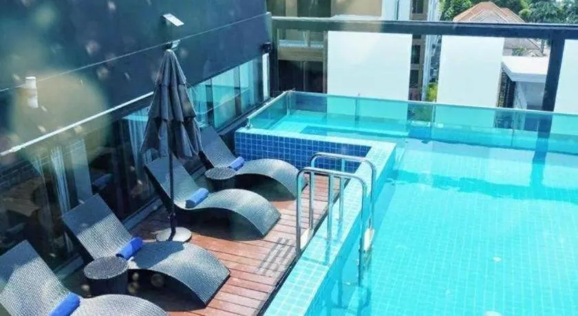 Hiptique Sukhumvit 13