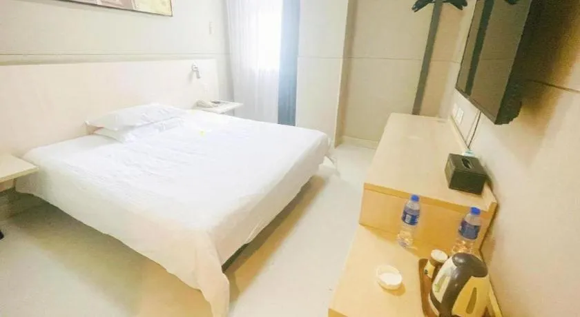 Bed in Jinjiang Inn Jinzhou Luoyang Road