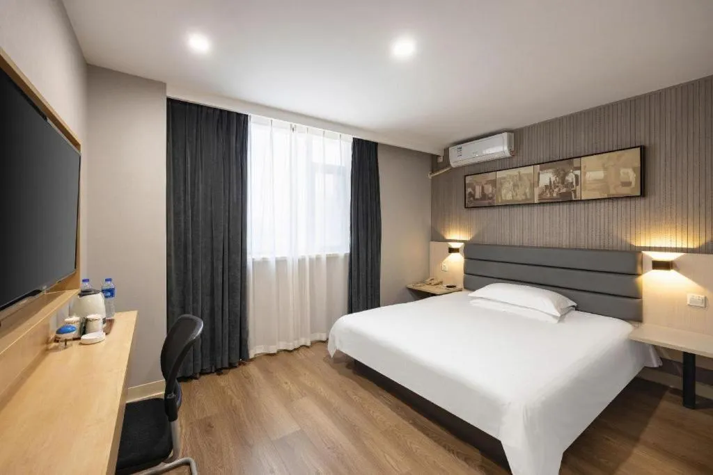 Bed in Jinjiang Inn Jinzhou Luoyang Road