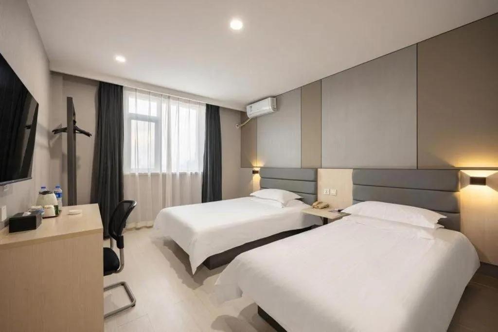 Bed in Jinjiang Inn Jinzhou Luoyang Road