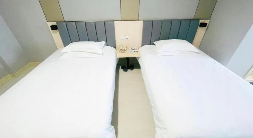 Bed in Jinjiang Inn Jinzhou Luoyang Road