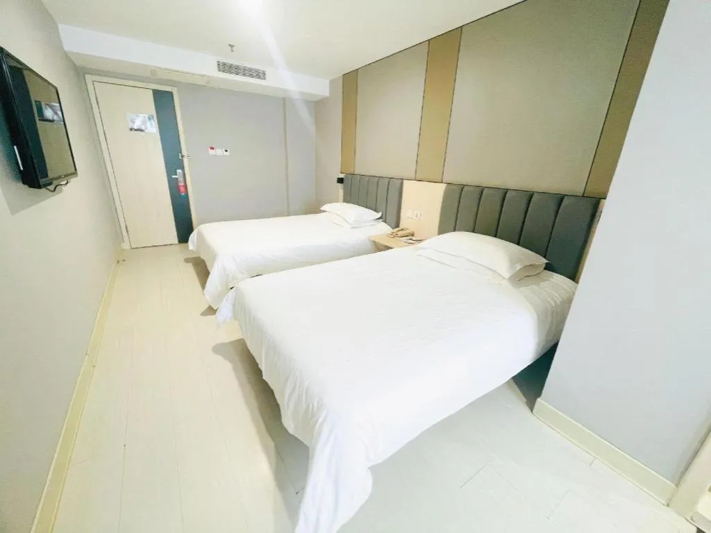 Bed in Jinjiang Inn Jinzhou Luoyang Road