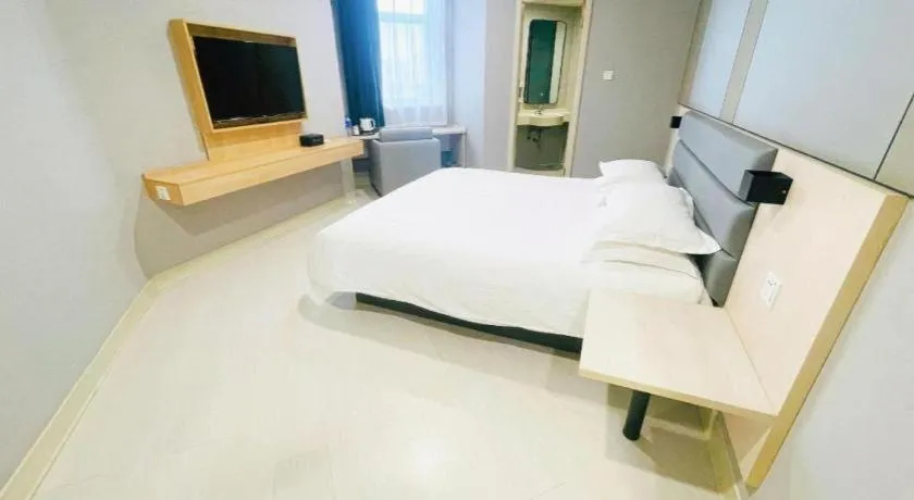 Bed in Jinjiang Inn Jinzhou Luoyang Road