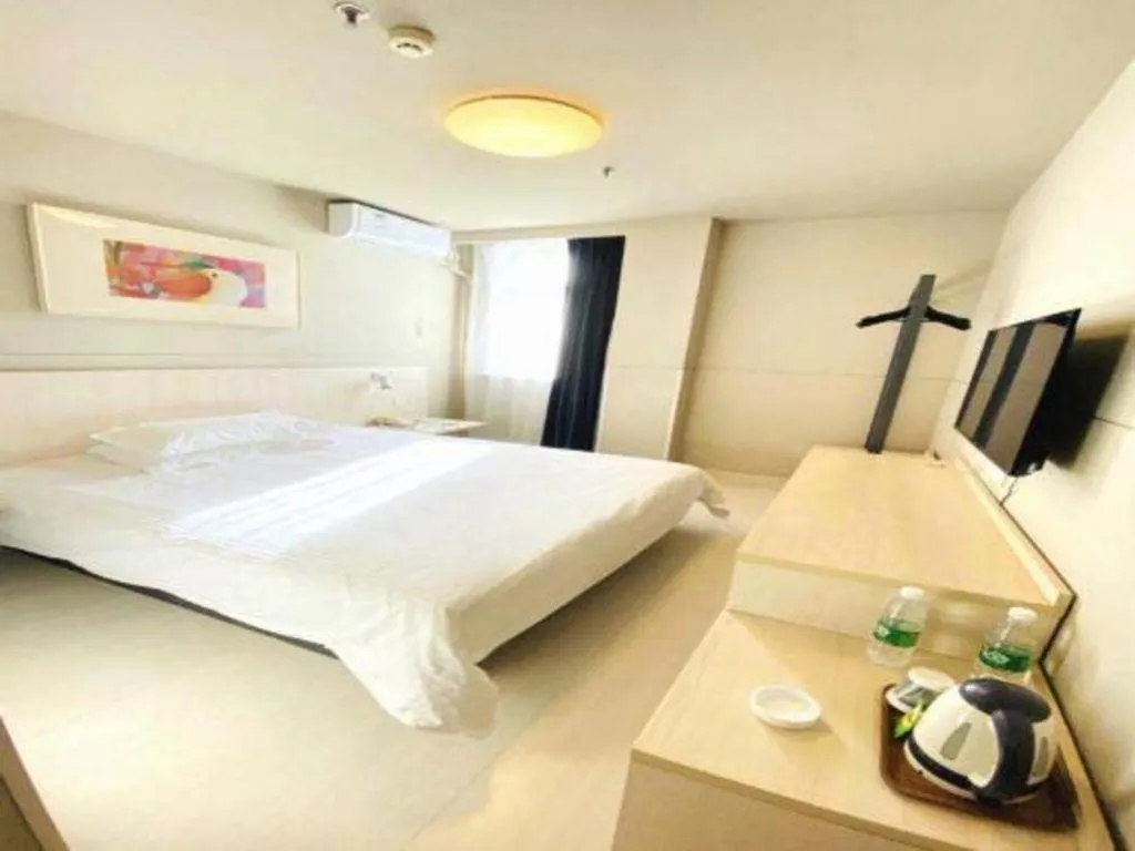 Bed in Jinjiang Inn Jinzhou Luoyang Road