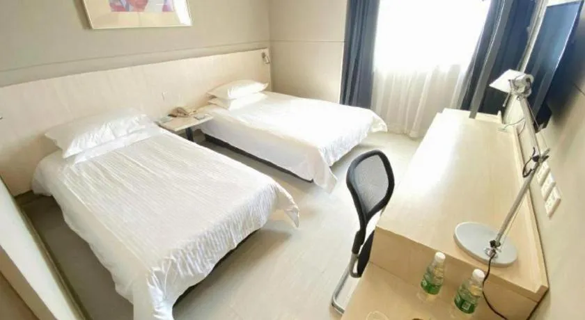 Bed in Jinjiang Inn Jinzhou Luoyang Road