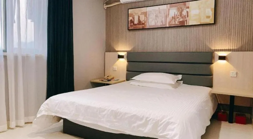 Bed in Jinjiang Inn Jinzhou Luoyang Road