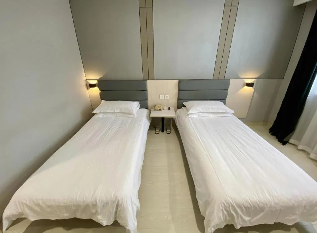 Bed in Jinjiang Inn Jinzhou Luoyang Road