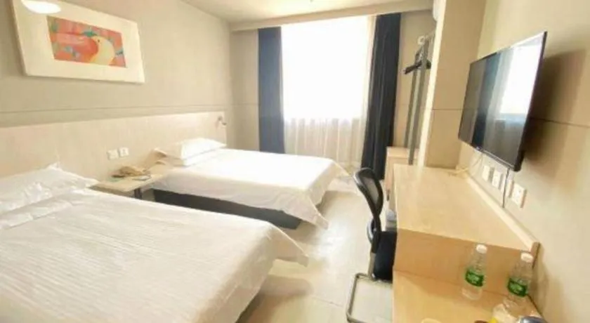 Bed in Jinjiang Inn Jinzhou Luoyang Road