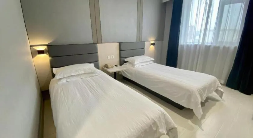 Bed in Jinjiang Inn Jinzhou Luoyang Road