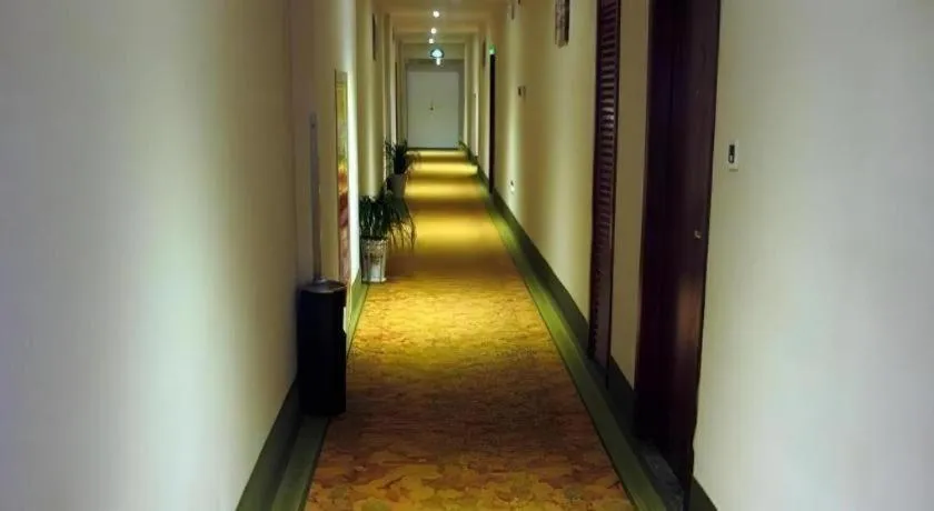 GreenTree Inn Suzhou Shengze Hotel