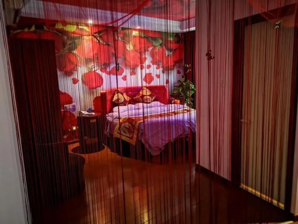 Bed in GreenTree Inn Suzhou Shengze Hotel