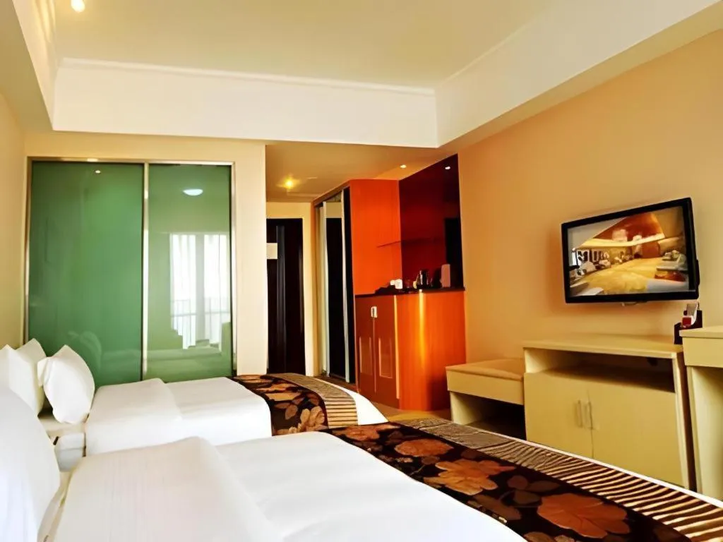 Bed in Ningbo ShouNan Hotel