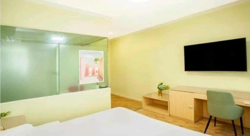 Bed in Super 8 Hotel Chengde Imperial Summer Resort