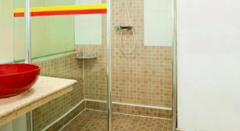 Super 8 Hotel Chengde Imperial Summer Resort