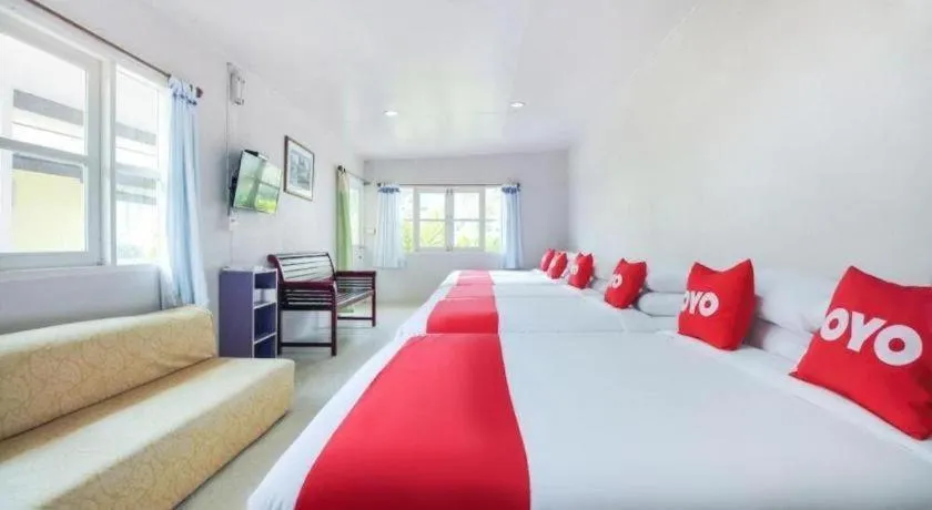 Bed in OYO 606 Baan Suansabai Pleanpanmai Resort Amphawa