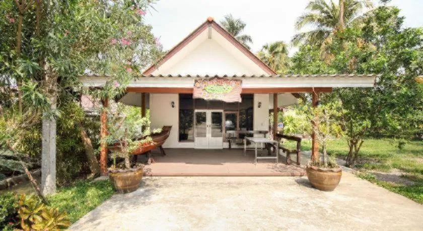 OYO 606 Baan Suansabai Pleanpanmai Resort Amphawa