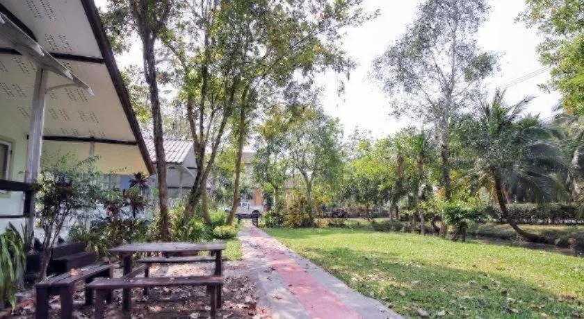 OYO 606 Baan Suansabai Pleanpanmai Resort Amphawa