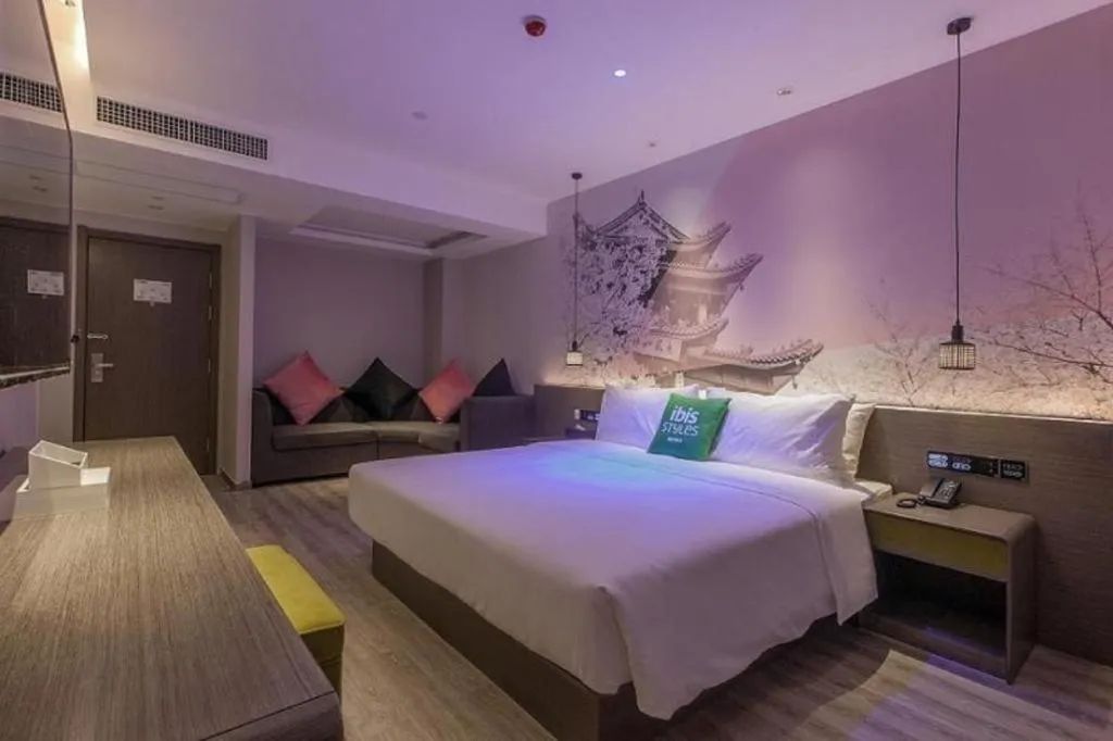 Bed in ibis Styles Wuhan Optics Valley Square Hotel