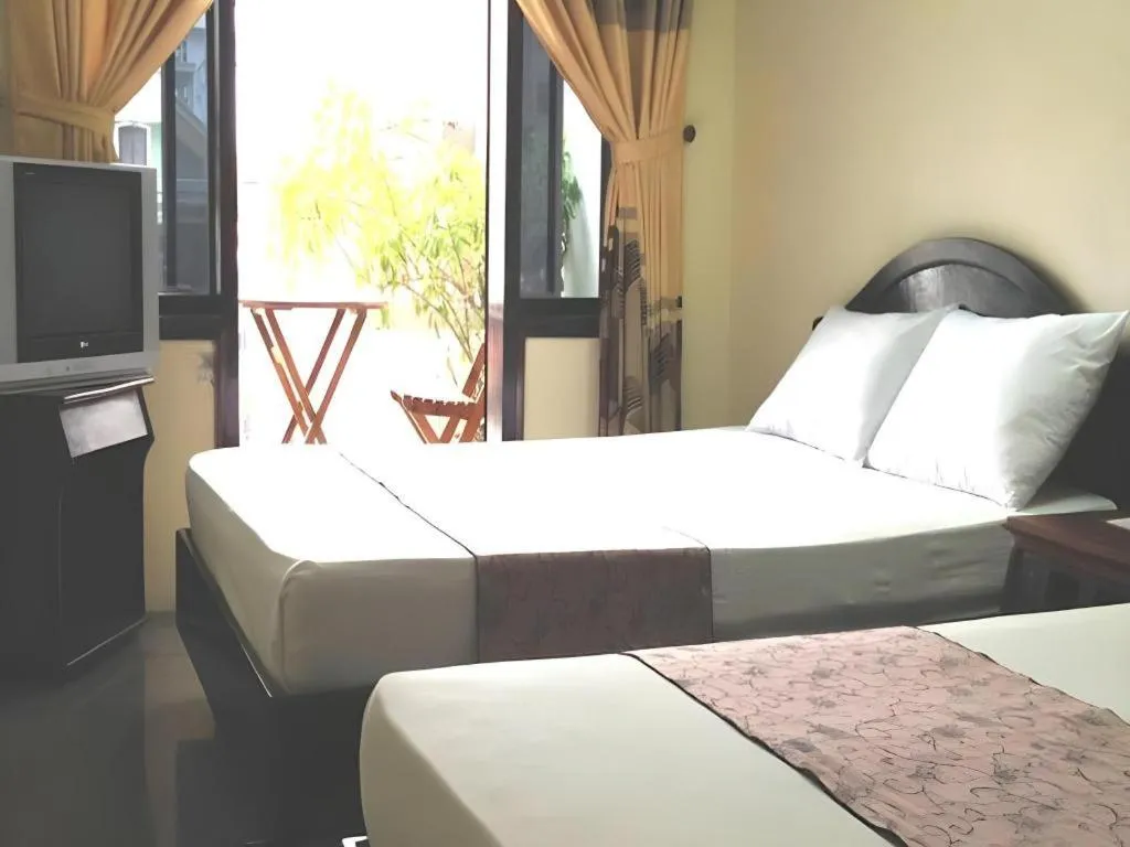 Bed in Dong Loi Hotel