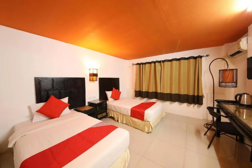 Bed in Patong Station House