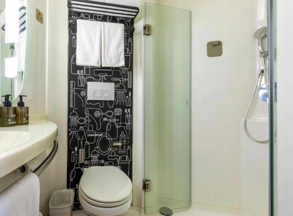 Ibis Shanghai Expo Dongming Road Metro Station