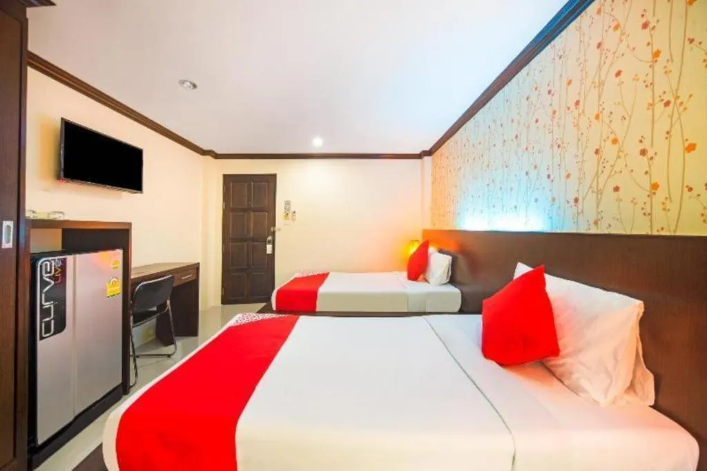 Bed in OYO 232 Patong City Hometel