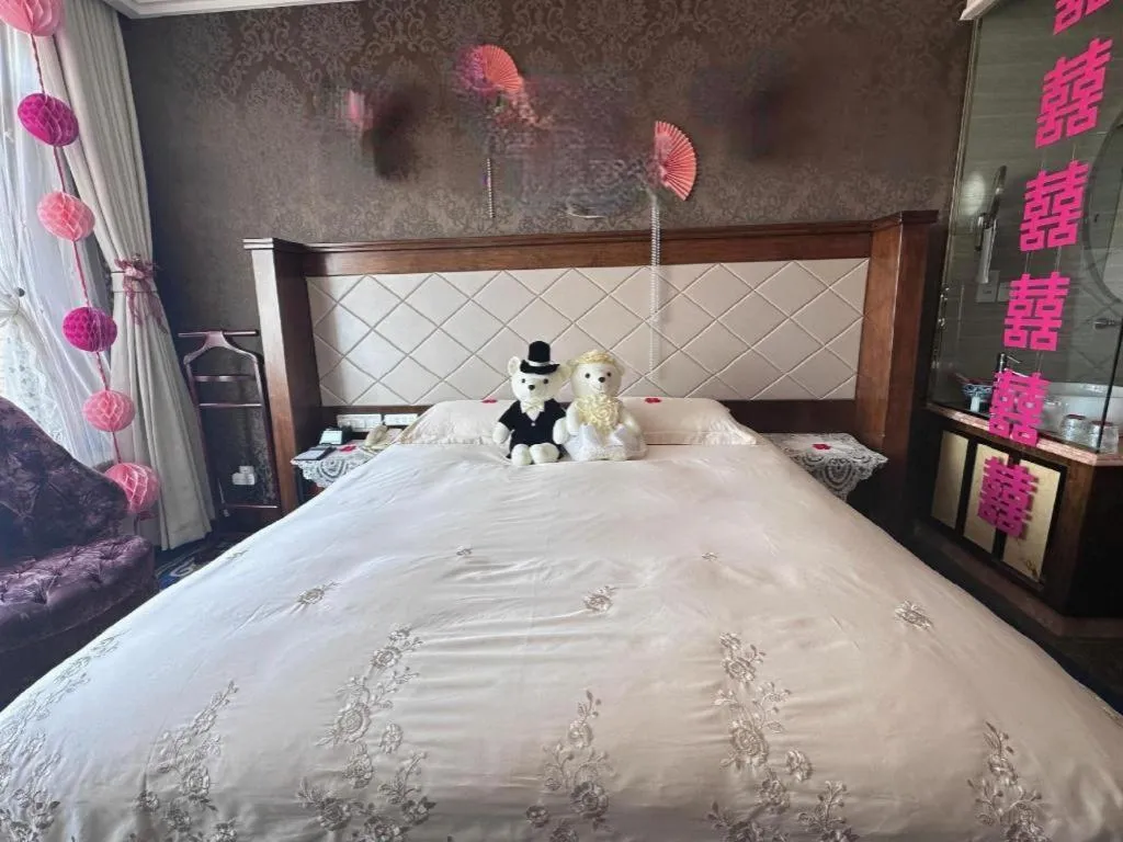 Bed in Hohhot Inner Mongolia Hotel