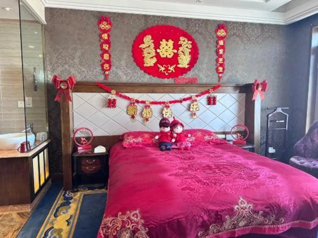 Bed in Hohhot Inner Mongolia Hotel