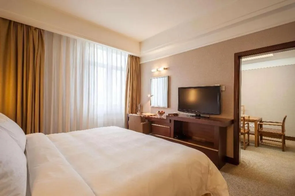 Bed in Best Western Plus Fuzhou Fortune Hotel